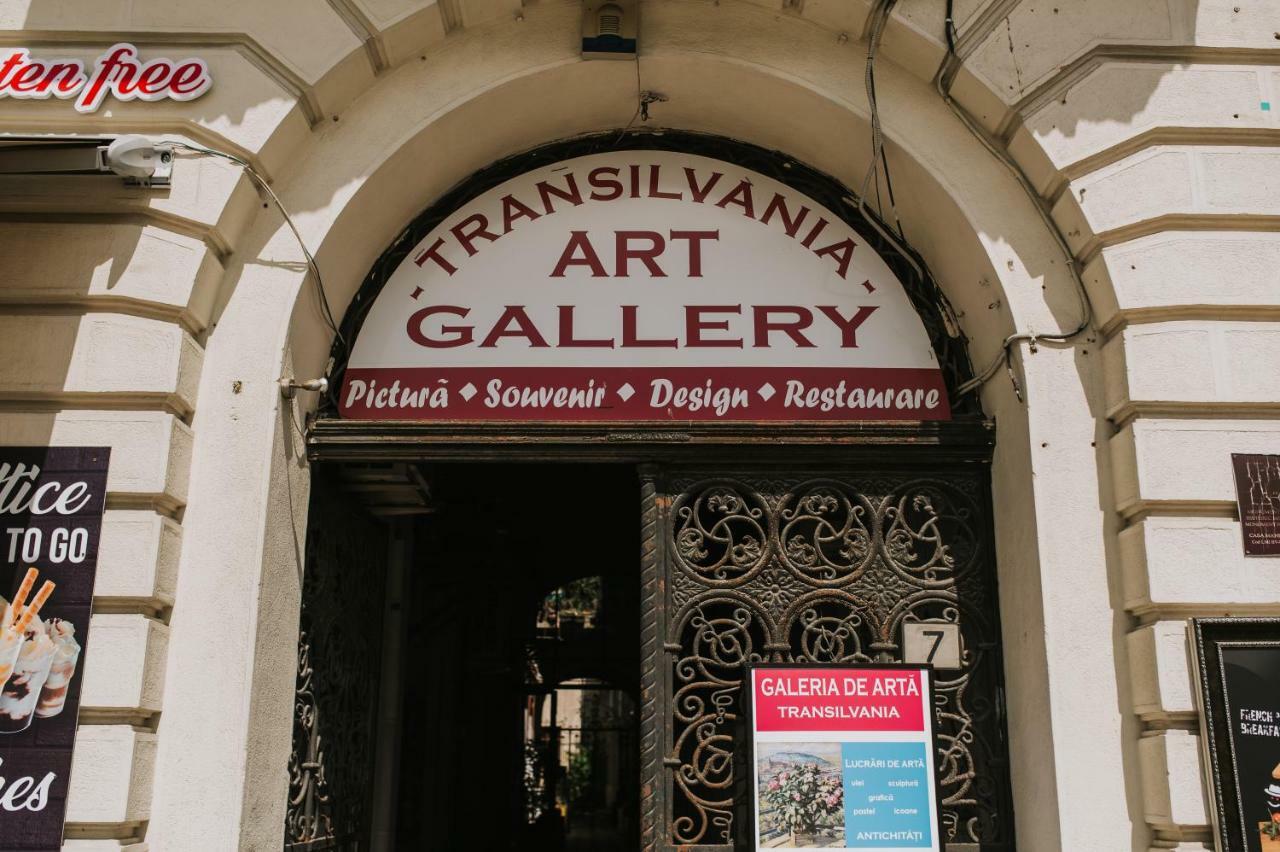 Art Gallery Apartment