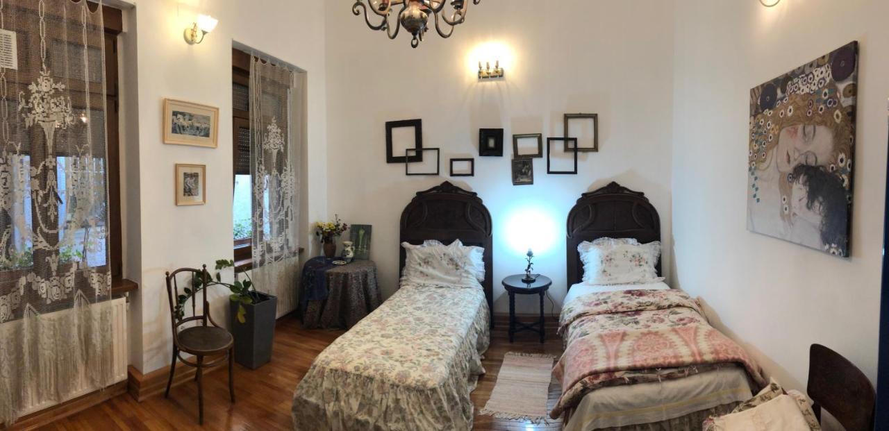 Art Gallery Apartment